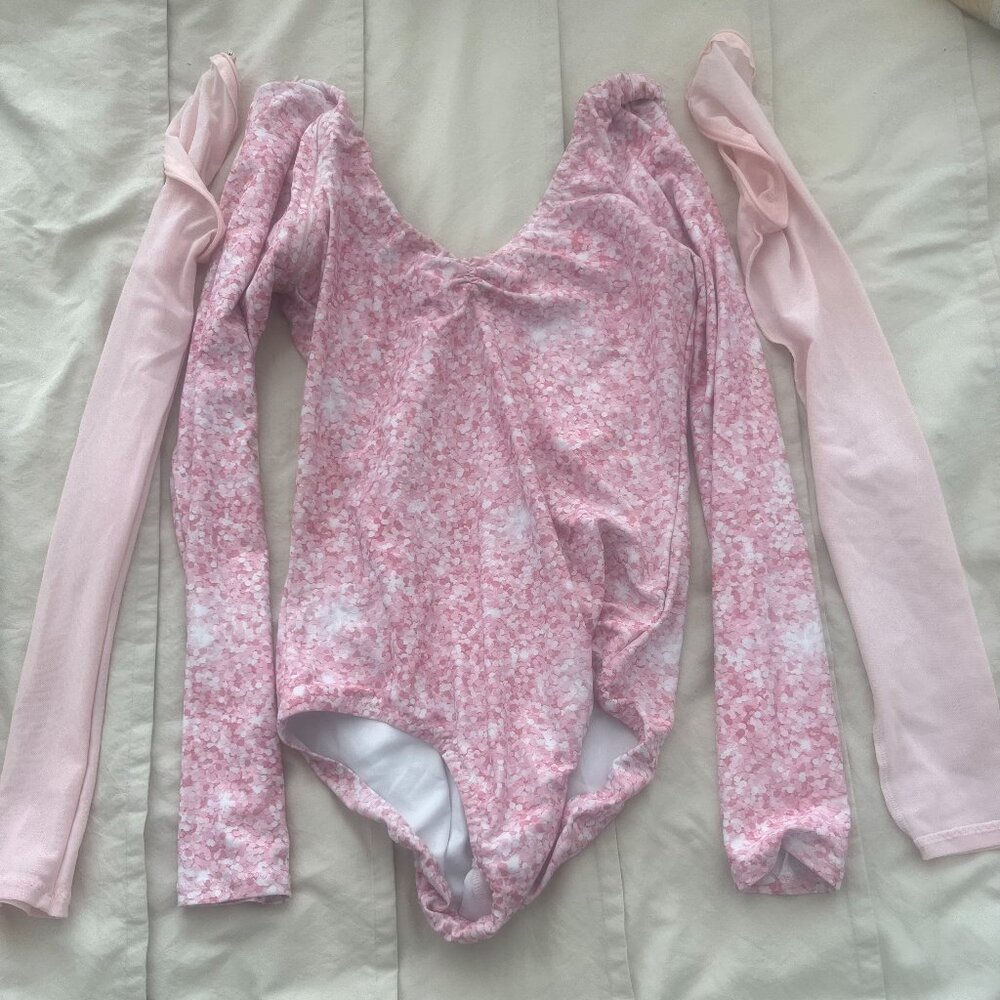 CHAMELEON Isa’s Pretty in Pink INTERCHANGEABLE SLEEVE LEOTARD - LARGE